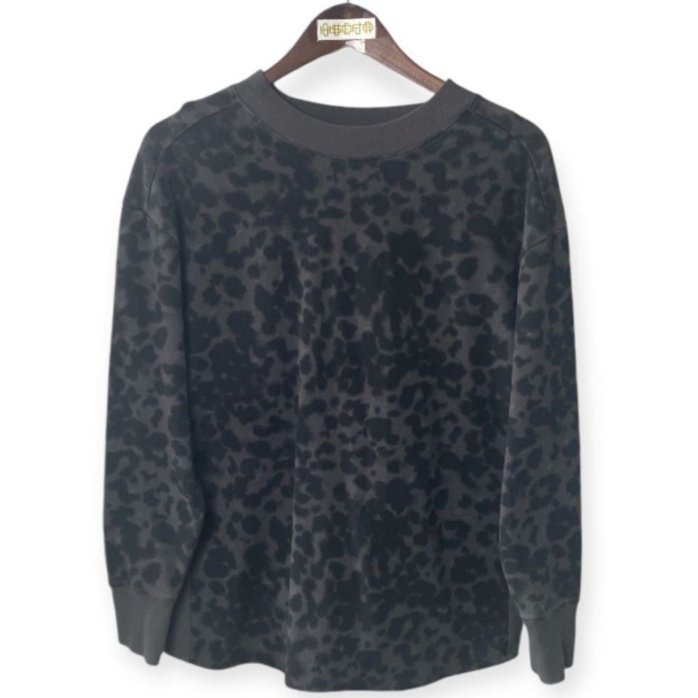 ALL in MOTION printed sweatshirt // L